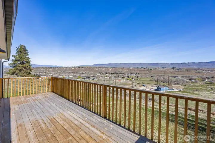 Soak in the view from this large deck, just off kitchen/dining