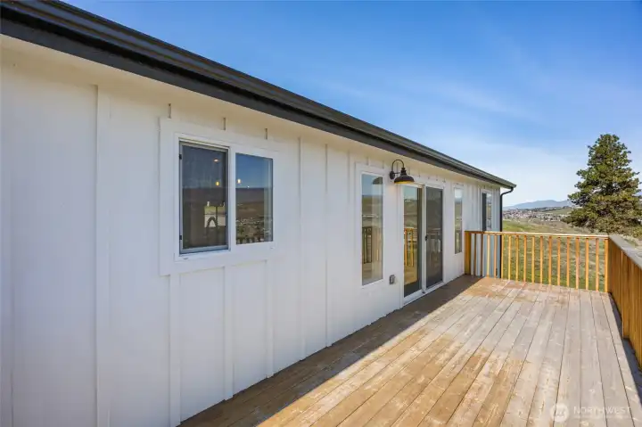 Plenty of space to entertain this summer