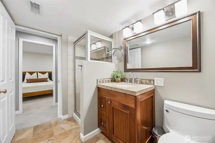Lower level 3/4 bath
