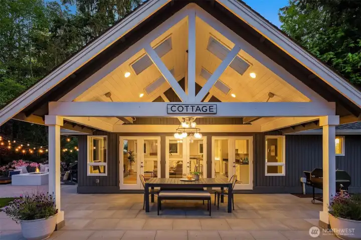 648 sq ft Cottage