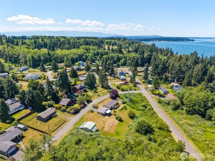 Quiet established neighborhood in Hansville