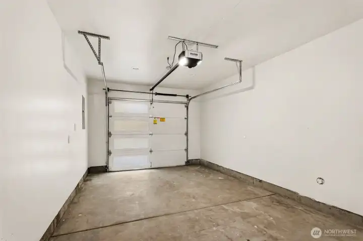 A rare find garage space A rare find garage space