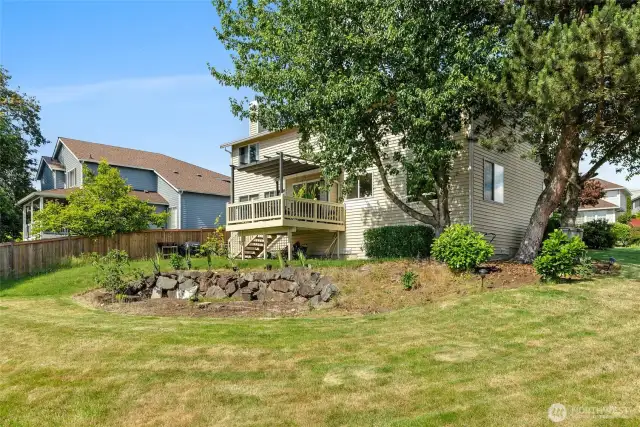 Backyard perfect for gardening and your outdoor hobbies.