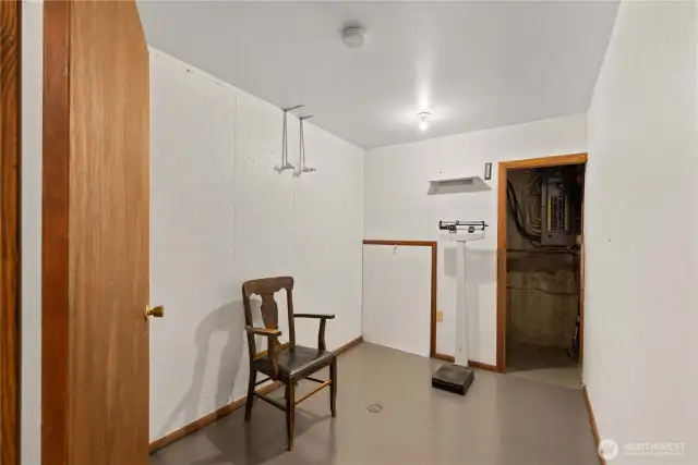 Extra Room with Mechanical Room Perfect for Home Office