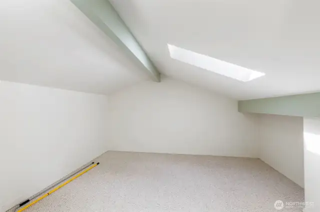 Second upper room for office, storage or ??