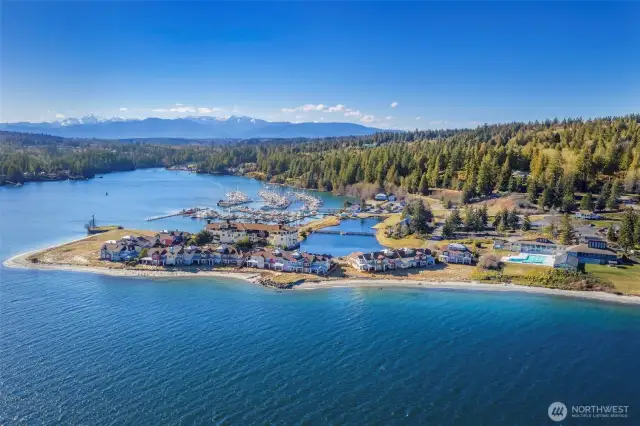 Bay Club with outdoor pool on right.  Inn and Marina beyond.