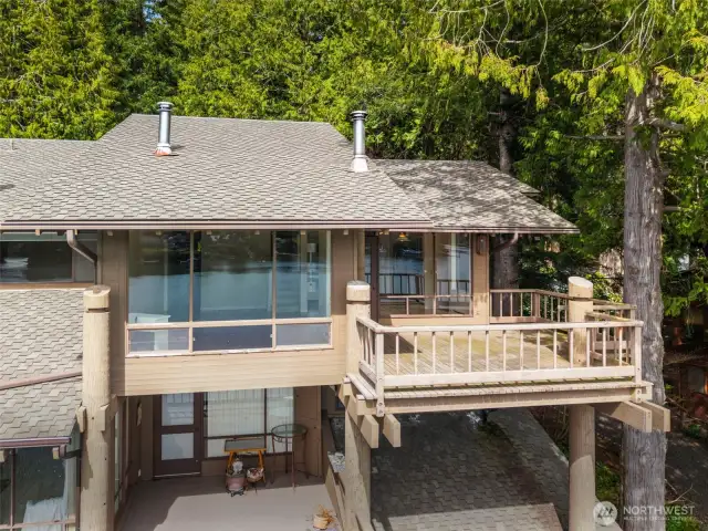 Large deck on this upper level end unit.