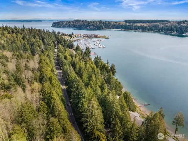 Oak Bay Road is shown with North Bay Condos below on the right.