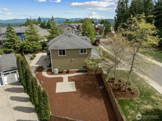 Large side yard provides so much room to play, garden, or relax.