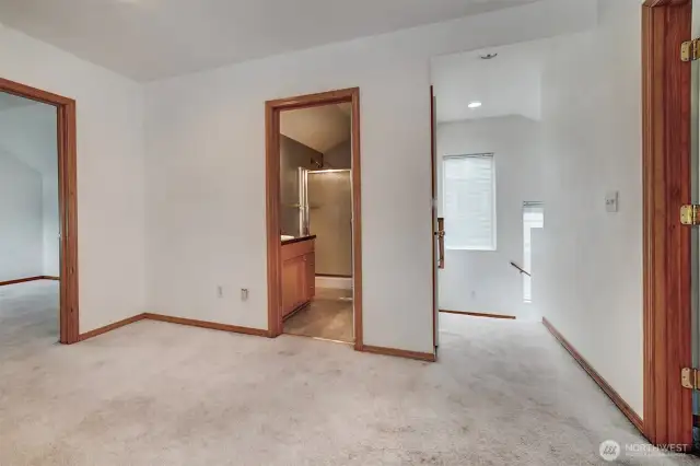 U/L 3/4 bathroom