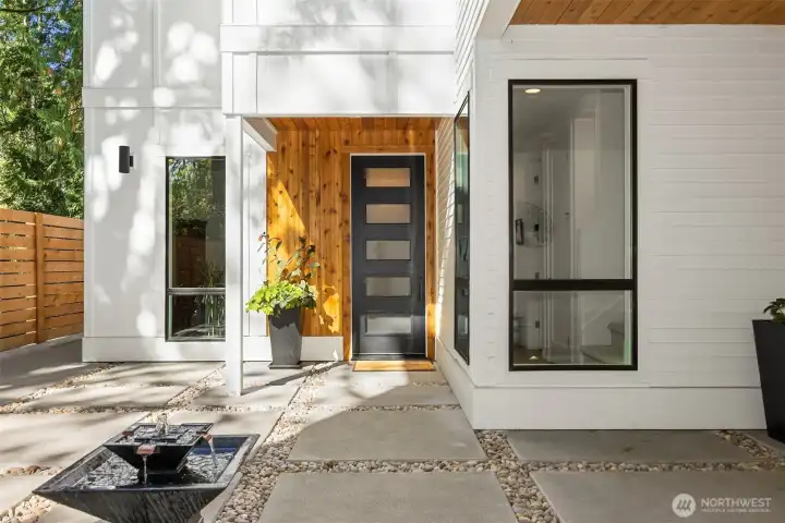 Bright and stylish entrance