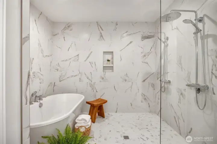 Soaking tub and double showers