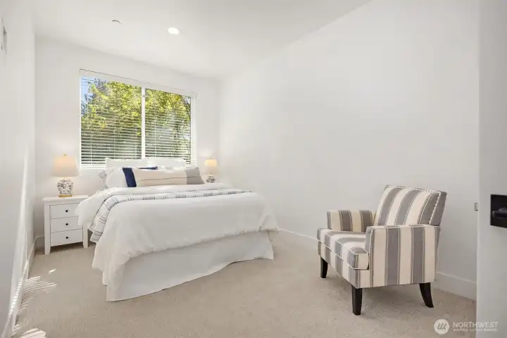Guest bedroom