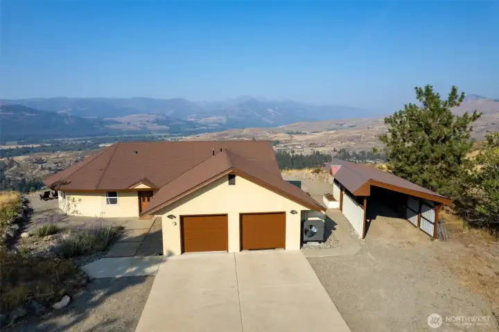 Welcome to your Methow Valley retreat—where breathtaking mountain vistas, endless recreation, and the ease of a low-maintenance second home come together in one extraordinary setting.