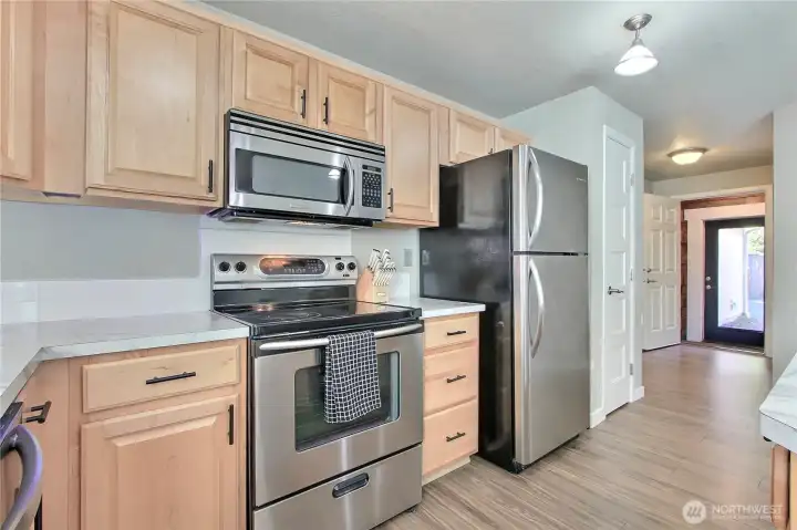 Stainless steel appliances and lots of cabinet space.