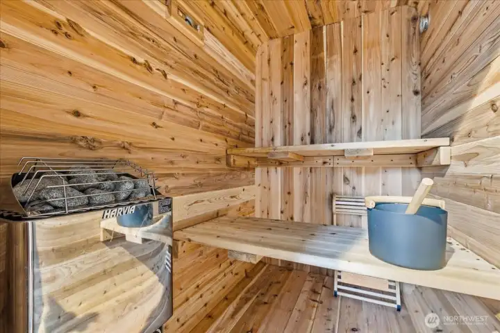 4 Person Exterior Sauna