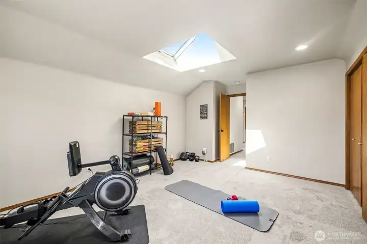 Possible 6th bedroom or flex space with skylights Possible 6th bedroom or flex space with skylights