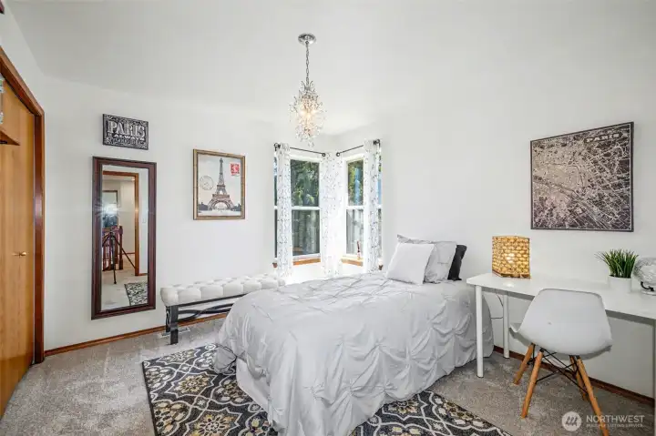 4th upstairs bedroom