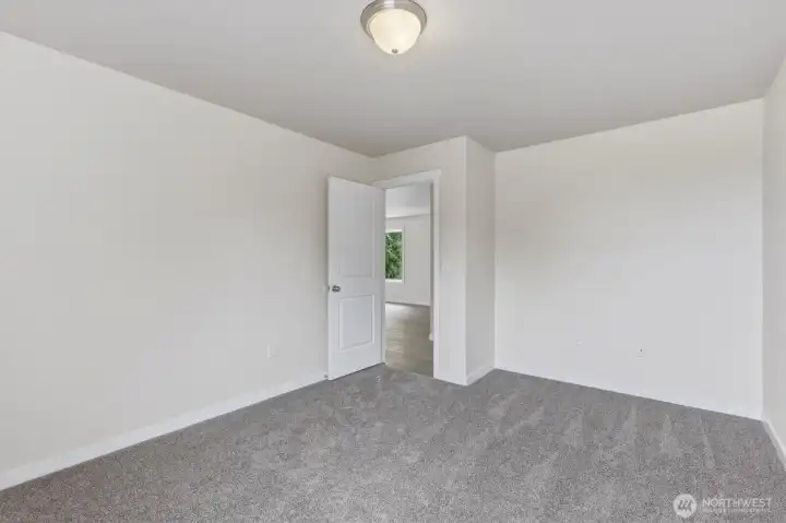 Bonus room with no closet (2)