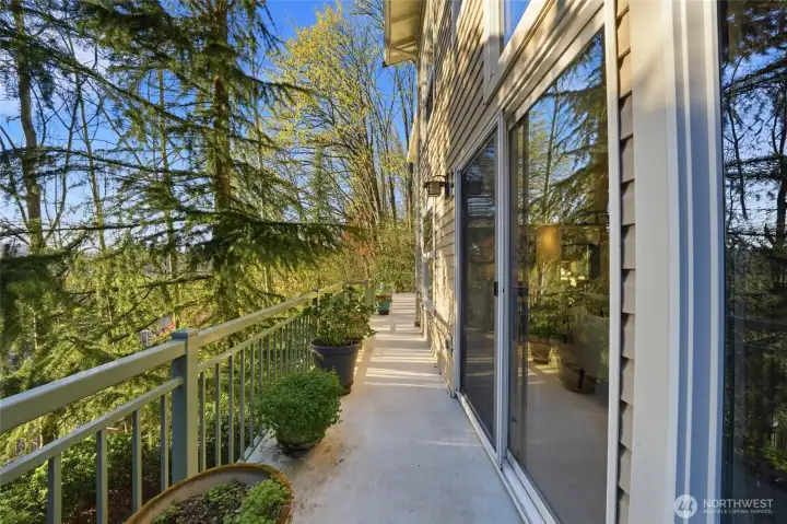 Private deck runs length of house.