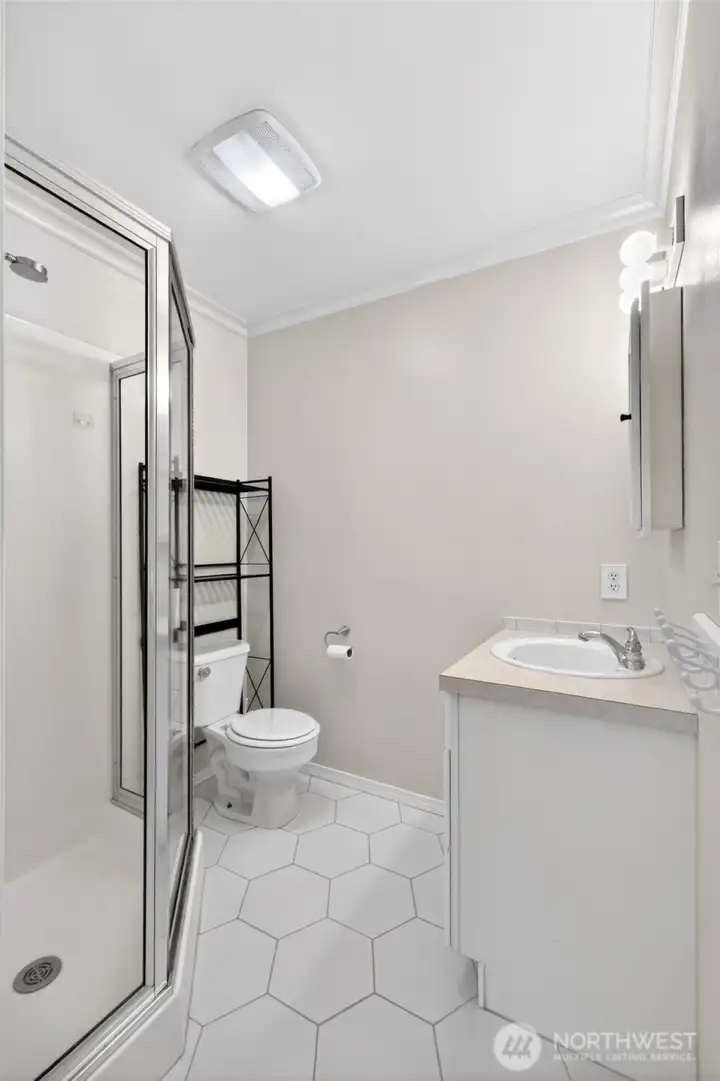 Primary Bedroom Bathroom