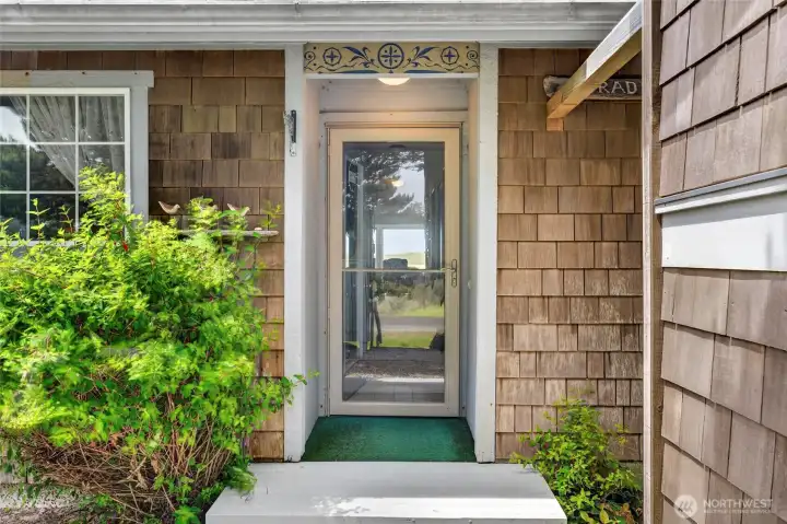 Front entryway