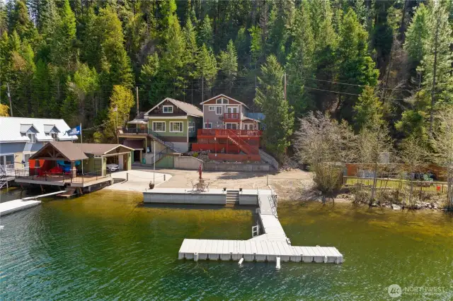 50 feet of lake frontage with private boat launch