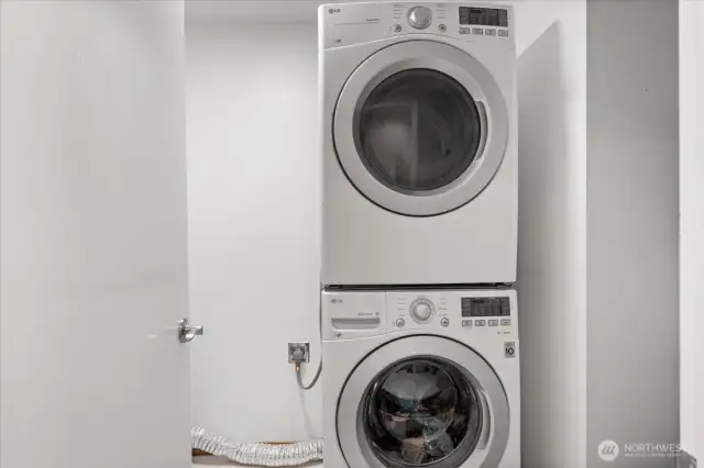 Premium washer/dryer