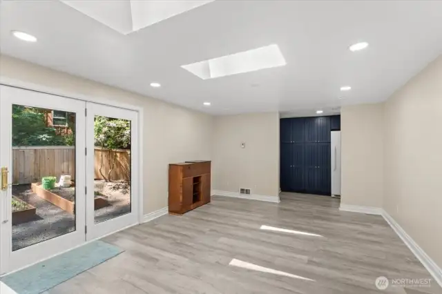Family room to hallway