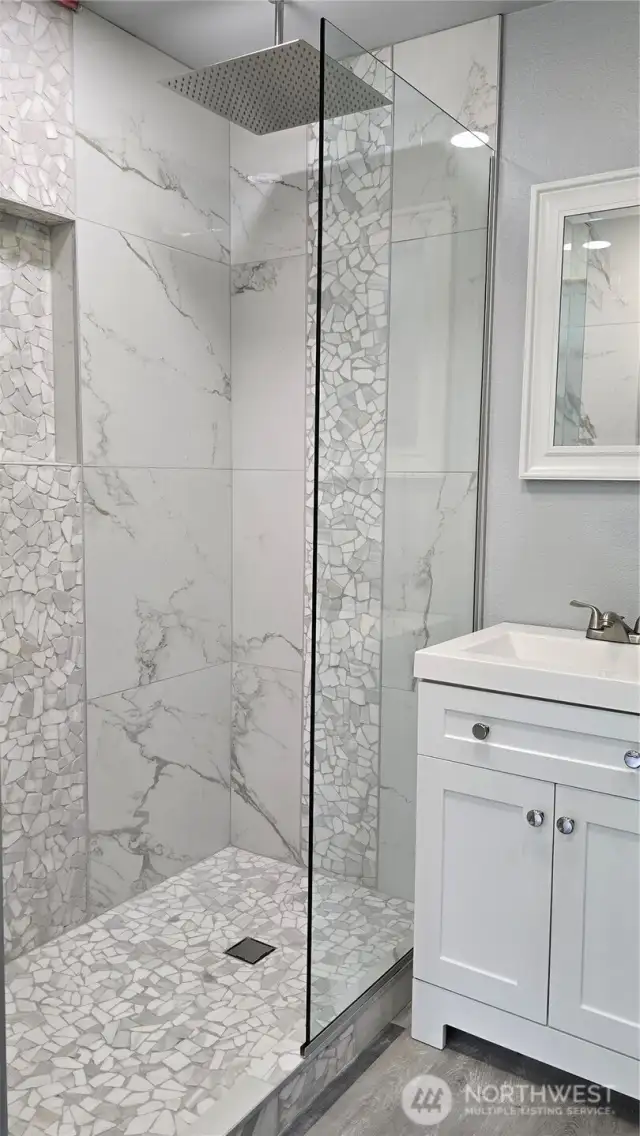 Spa like primary shower