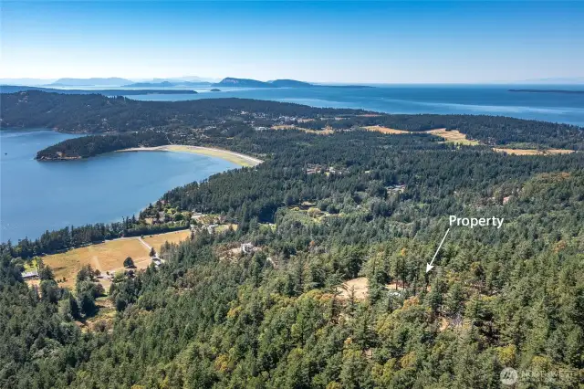 Located about 1/3 of the way up Buck Mt, this home is on 7.5 +/- acres and is an area of fine homes