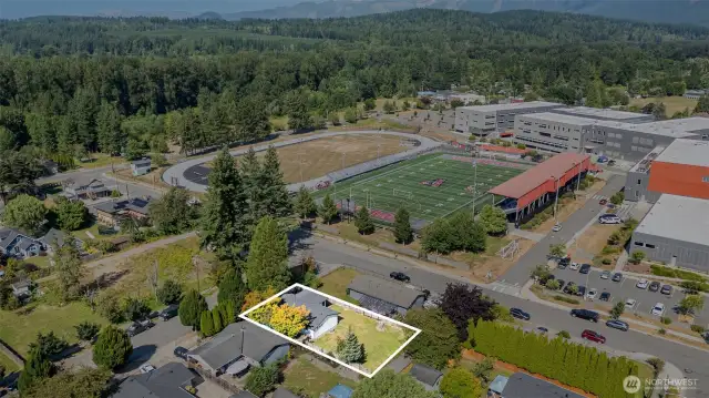 Spectacular Location Close to Mt. Si High School