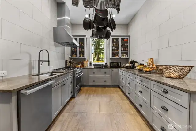 Canning Kitchen w/ full six burner range &-oven, sink & Miele dishwasher