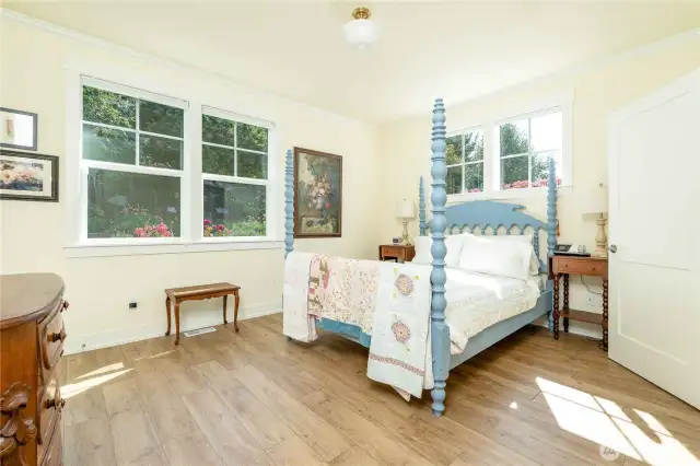 Primary Bed Main Floor