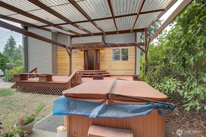 After a long day come home and relax in this hot tub.