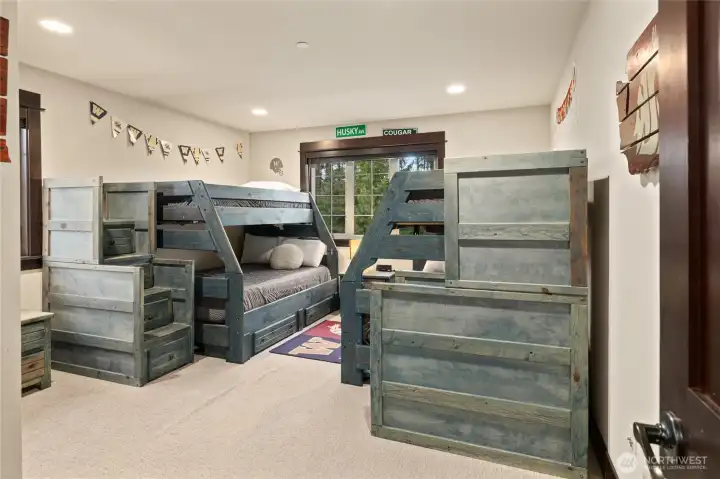 Awesome bunk room