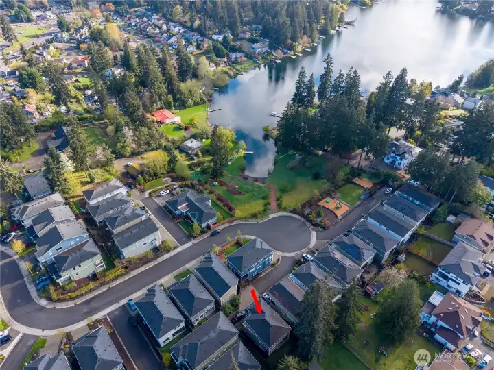 House Sits Conveniently Close to the Lake!