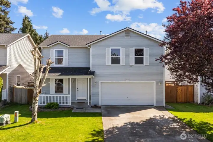 Beautiful Two-Story Home In Fairway Village South With Brand-New Roof