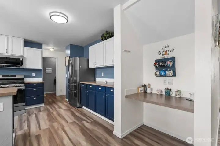 Charming Built-In Area Ideal For Your Morning Coffee Routine