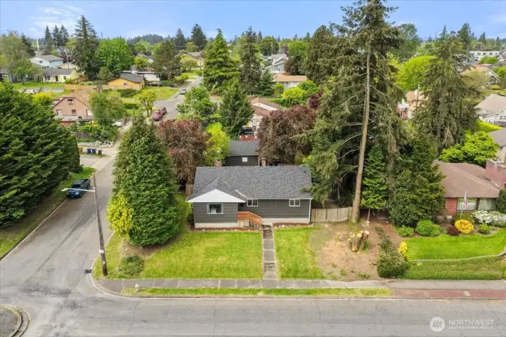 Large corner lot