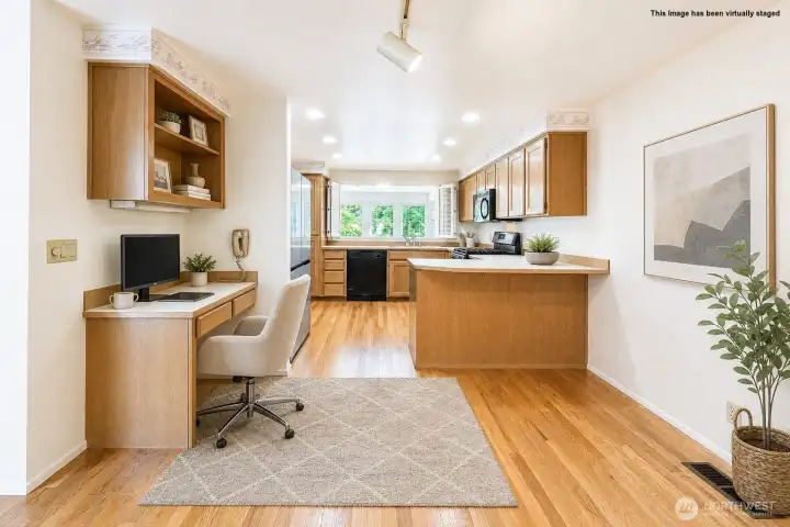 Eat in kitchen w/ desk area