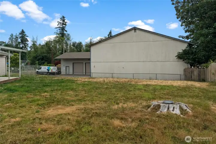 Tons of extra space for covered parking, boat parking, trailer parking, simply guest parking!