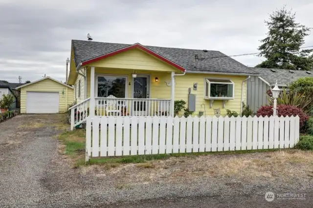 2 bedroom 2 bath home located in North Long Beach. This home has a fully fenced back yard, covered rear porch, detached garage, and many upgrades and updates—walking distance to town, shopping, restaurants, the bus line, beach, and Discovery Trail.