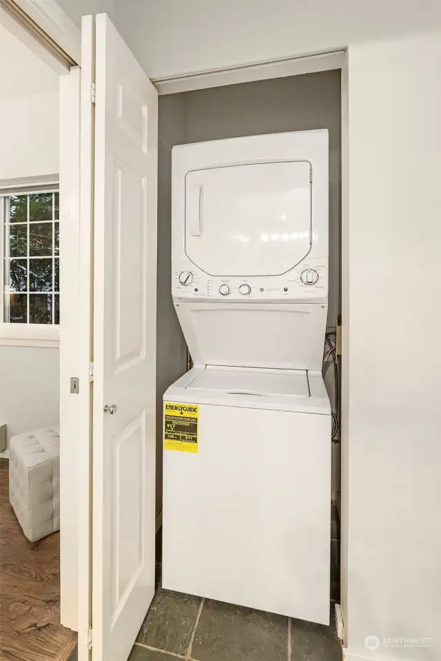 In unit washer and dryer.