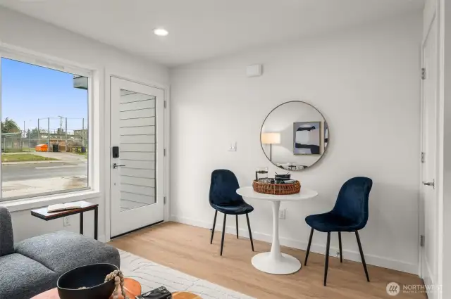 A charming nook for your morning matcha or a quick bite before you head out—this dining corner keeps things stylish, compact, and functional.