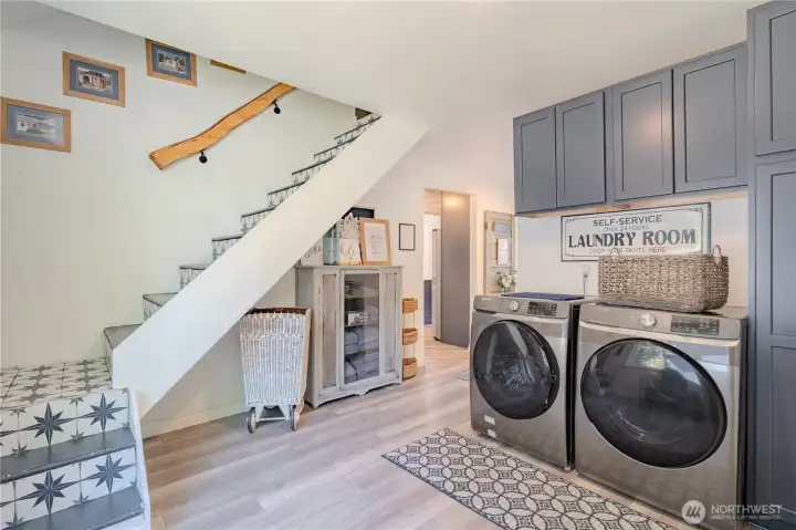 Mudroom/Laundry