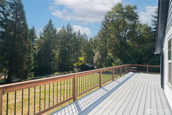Wrap Around Deck