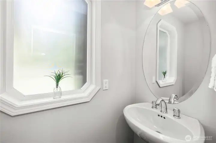 1/2 Bath