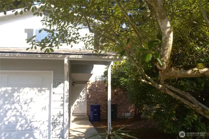 right side entry 315 3 bedroom 1.5 bath