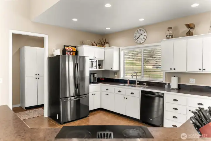 doorway to laundry area and stairs to daylight basement
